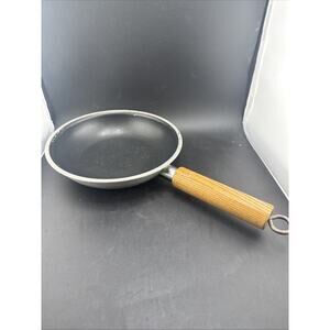 Wearever Vintage Aluminum 8" Fry Pan With Wooden Handle